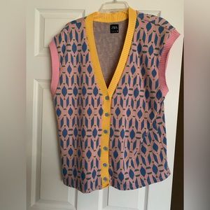 Adorable Zara Sweater Vest Size L